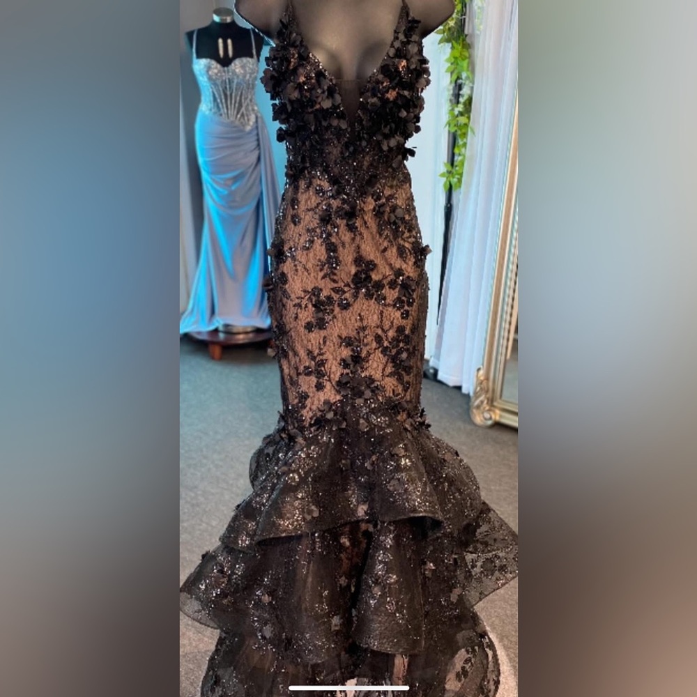 Elegant Black Floral Evening Gown